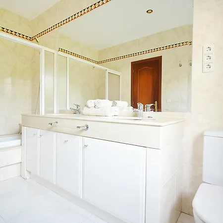 Ultreya Villa